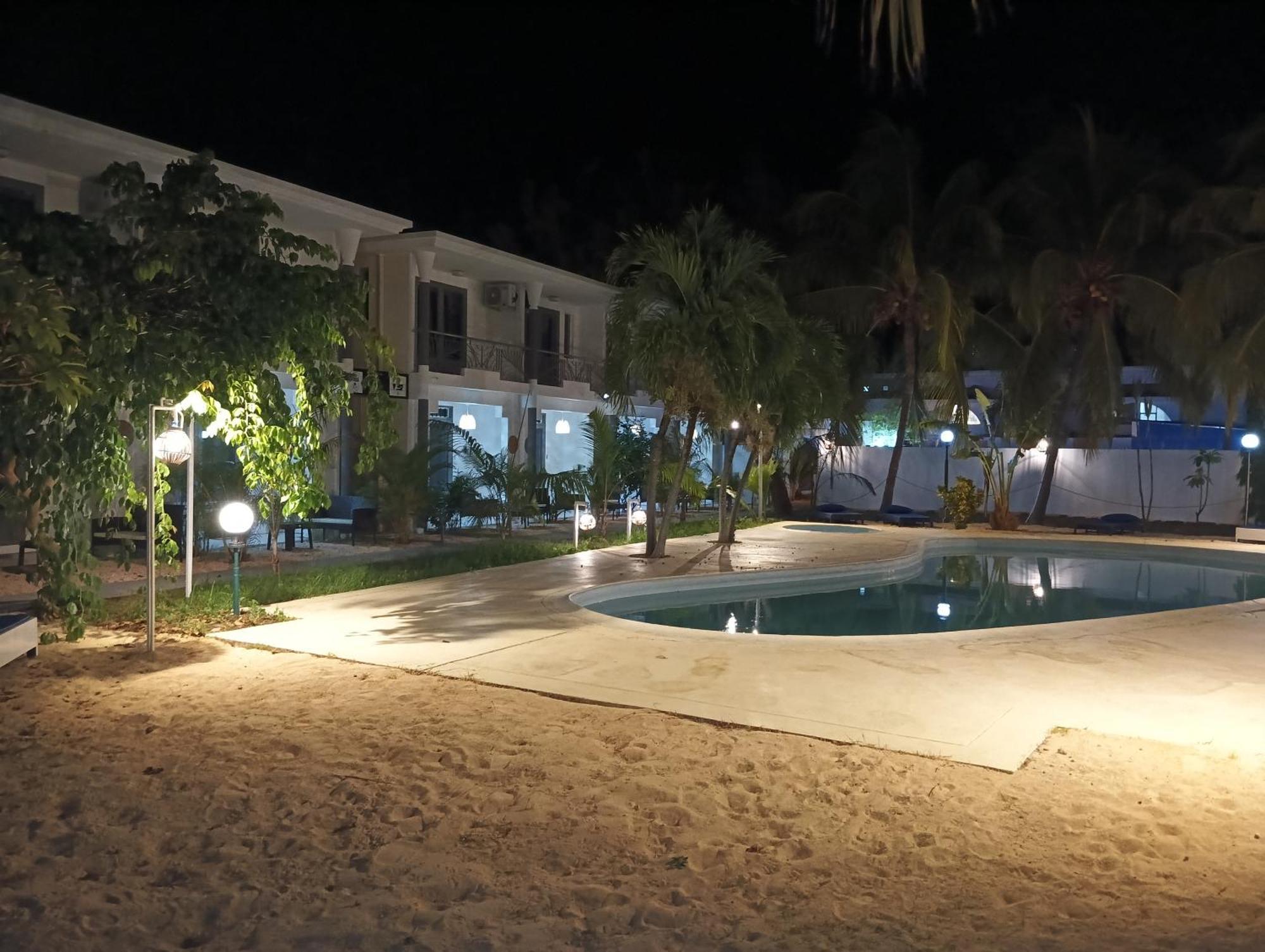 Exotica Sense Aparthotel Flic en Flac Exterior photo