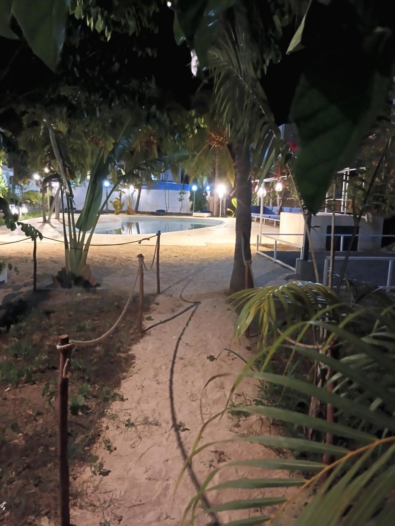 Exotica Sense Aparthotel Flic en Flac Exterior photo
